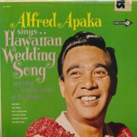 Album cover of Alfred Apaka sings The Hawaiian Wedding Song by Alfred Apaka